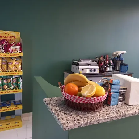 Visi Πανσιόν Baks-Rrjoll